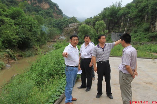 加強(qiáng)防汛督查，確保安全度汛